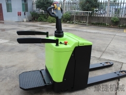 米兰app登录入口_米兰online(中国)机械提醒：电瓶搬运车的日常维护